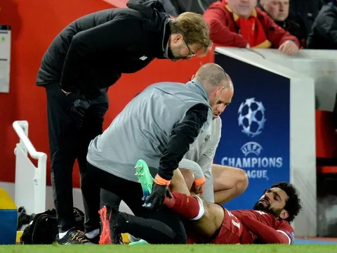 Liverpool trả giá đắt cho chiến thắng trước Man City