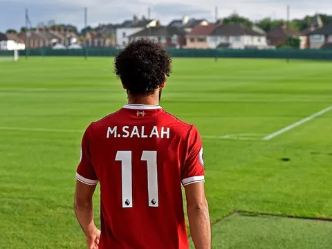 Mohamed Salah: Sụp đổ tại Chelsea, bay cao tại Liverpool?