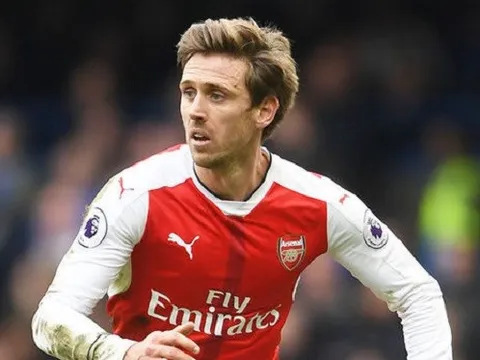 Monreal - Chiến binh thầm lặng ở sân Emirates