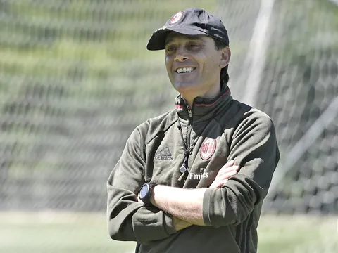 Montella thích thú khi các học trò 'chặt chém' nhau
