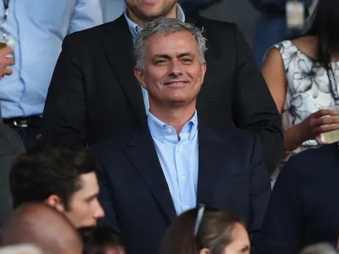 Fan Quỷ đỏ thi nhau đoán cầu thủ Brazil được Mourinho nhắm mua