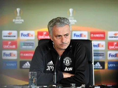 Mourinho: Ajax không nên có mặt ở Europa League