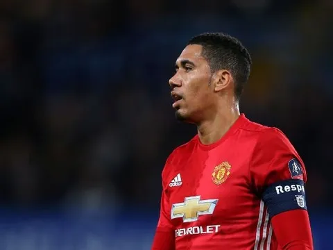 Mourinho CHỐT tương lai Smalling và Phil Jones