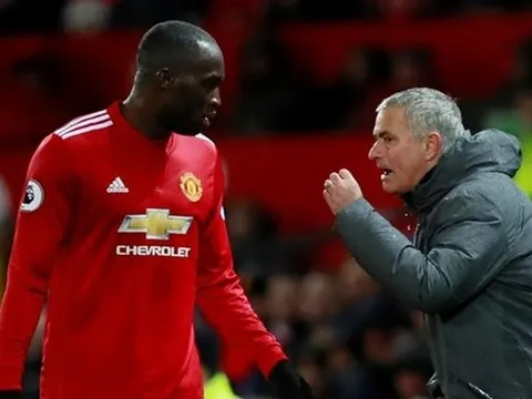 Mourinho đang lãng phí tài năng của Lukaku?