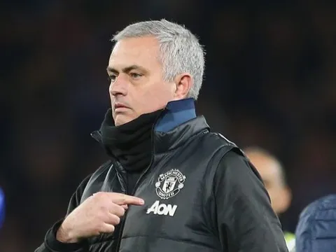 'Mourinho đang yêu cầu được sa thải'