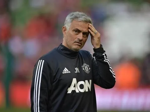 Mourinho đi chợ và câu chuyện "cọc đi tìm trâu"