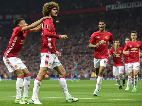 Mourinho cùng Man United làm nên lịch sử