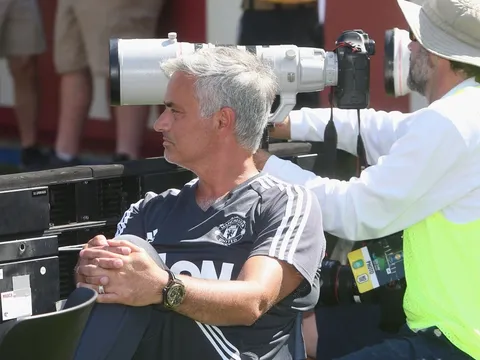 Herrera chấn thương, Mourinho nói gì?