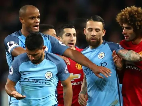 Mourinho tố Aguero ăn vạ khiến Fellaini bị thẻ đỏ