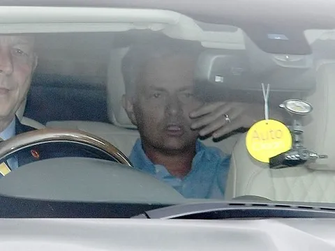 Mourinho trở lại đại bản doanh Man Utd, mùa giải sắp khởi tranh