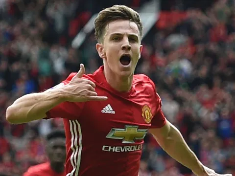 Mourinho 'trói chặt' 6 cầu thủ Man Utd