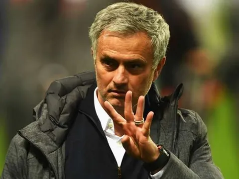 Mourinho và đế chế 15 năm tại Man Utd