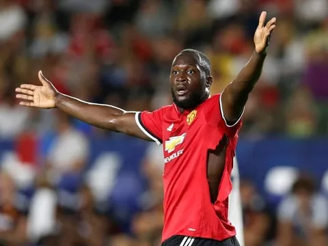 MU đại thắng: Rashford gửi chiến thư, Lukaku run rẩy
