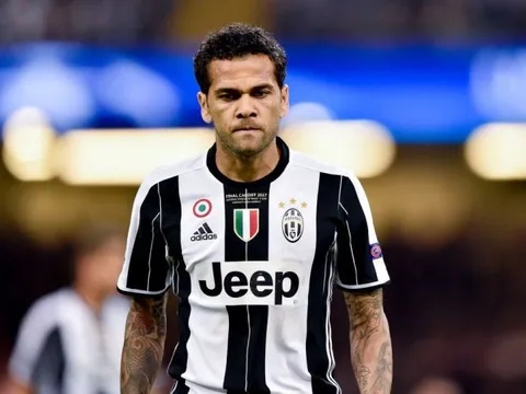 Mua Alves, Man City gián tiếp khiến M.U mất người