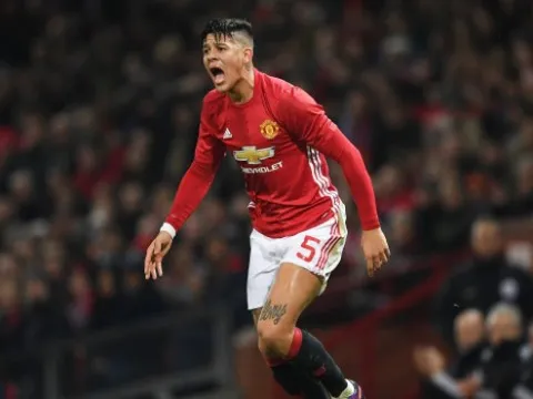 Mùa giải 2016/17 đầy ấn tượng của Marcos Rojo