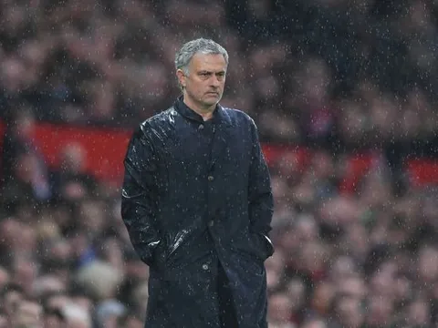 "Mùa tới, Jose Mourinho mới đáng sợ"