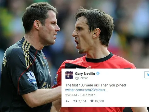 Mừng sinh nhật Liverpool, Neville khiến Carragher phải muối mặt