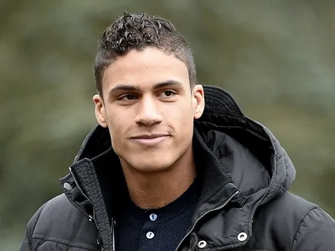 Muốn có Varane, M.U phải cổ vũ Real vô địch C1