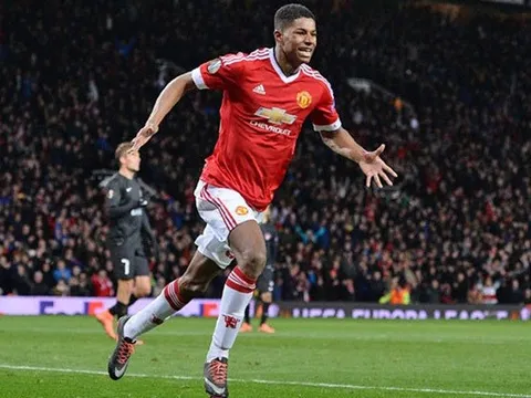 HLV Mourinho giải thích lí do đưa chiếc áo số 10 cho Rashford