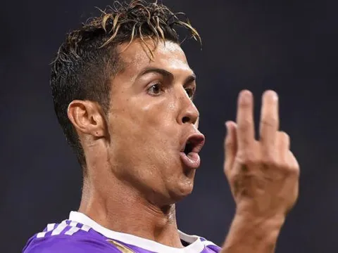 Nếu chia tay, Ronaldo sẽ mất nhiều hơn Real Madrid