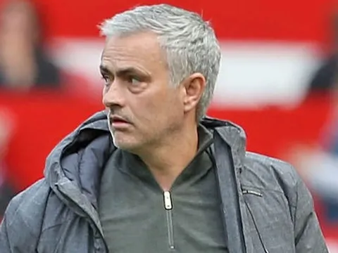 Nếu Mourinho chơi ngông, Man Utd có thể bị phạt nặng