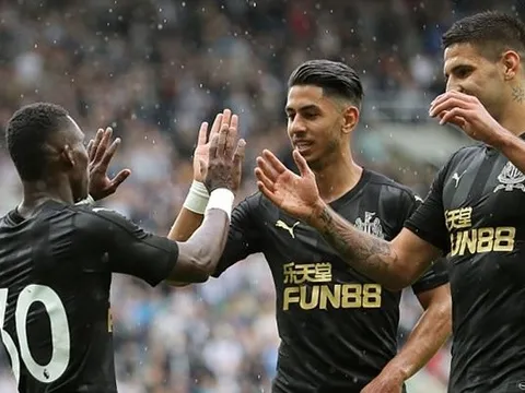 Newcastle 2-0 Hellas Verona: Rafa Benitez đã sẵn sàng