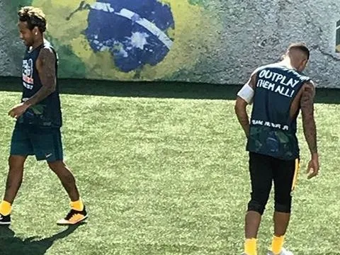 Neymar Jr & Gabriel Jesus phô diễn kỹ thuật siêu đẳng