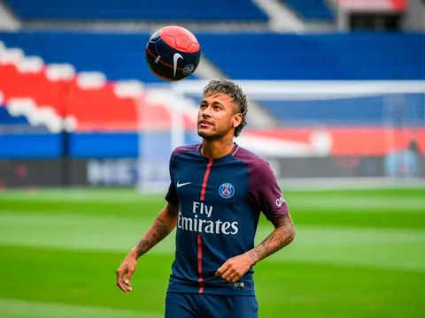Neymar khẳng định đến PSG không phải vì tiền
