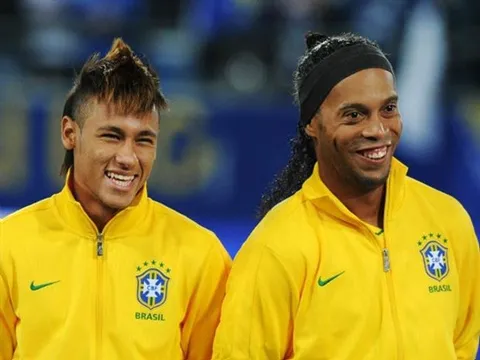 Quá khứ và Hiện tại: Ronaldinho với Neymar, ai là số 10 xuất sắc nhất?