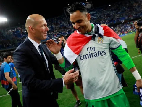 Ngày Real lên ngôi, Ronaldo 'núp bóng' Navas