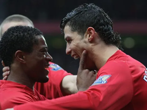 Người cũ Man Utd nhắn Ronaldo: 'Juventus tuyệt lắm'