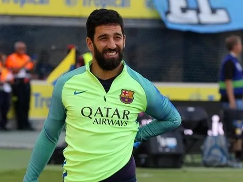Người đại diện xác nhận tương lai của Arda Turan
