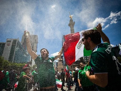 Người dân Mexico ăn mừng ra sao sau chiến thắng lịch sử trước Đức
