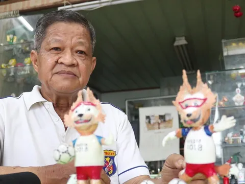 Người thổi hồn biến vỏ trứng thành linh vật World Cup 2018