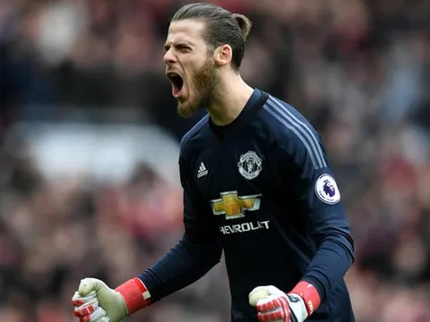Nhận Găng tay vàng, fan Man United sợ mất De Gea