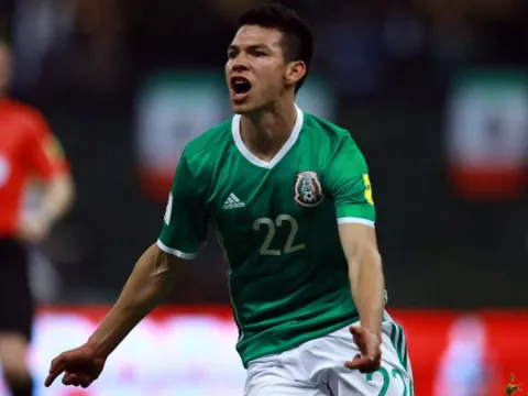 NHM Liverpool giục Klopp kí hợp đồng với Hirving Lozano