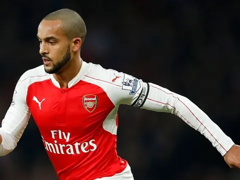 Những bước chạy thần tốc của Theo Walcott