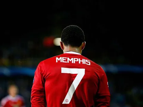 Những cầu thủ làm ô danh chiếc áo số 7 huyền thoại tại Man United