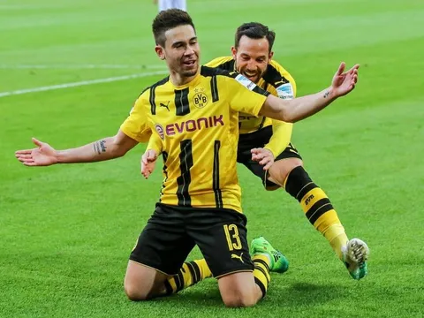 Những điểm nhấn sau vòng 30 Bundesliga: Dortmund trở lại top 3; Darmstadt chưa xuống hạng