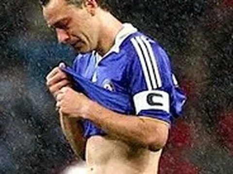 Những giọt nước mắt không thể nào quên của John Terry
