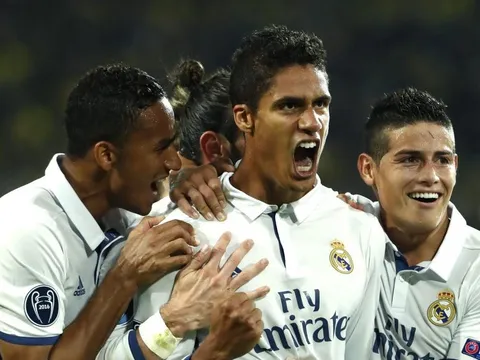 Những kĩ năng phòng ngự ấn tượng của Raphael Varane