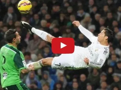 Những lần 'ngã bàn đèn' điệu nghệ của Cristiano Ronaldo