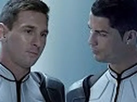 Những lần Ronaldo khiến Messi phải mất mặt