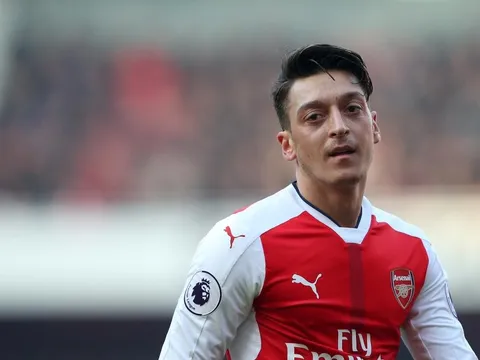 Những ngôi sao gây thất vọng nhất vòng 1 NHA: Sự mất tích của Ozil