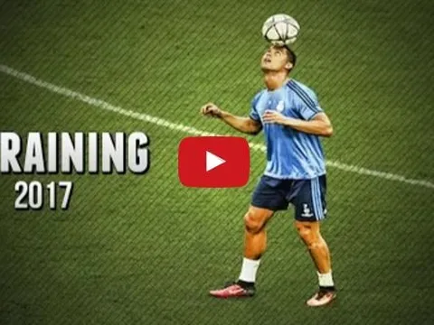 Những pha biểu diễn kĩ thuật cực ảo của Cristiano Ronaldo trên sân tập