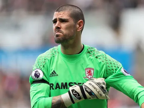 Những pha cứu thua xuất thần của Victor Valdes