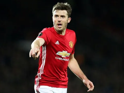 Những pha xử lý đỉnh cao của Michael Carrick