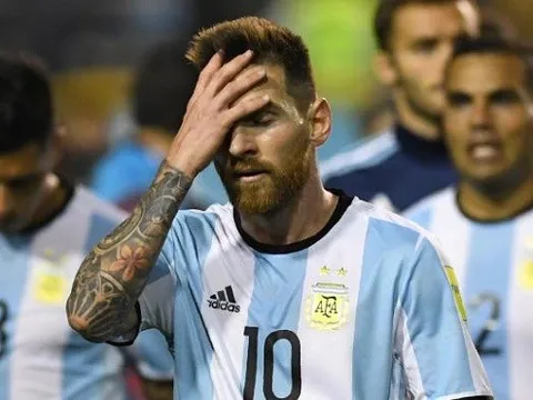 Những quyết định 'tự sát' của HLV Jorge Sampaoli