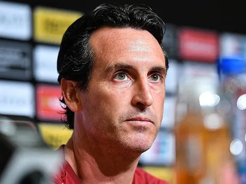 Những thách thức nào chờ đợi Unai Emery trước khi mùa giải khởi tranh?
