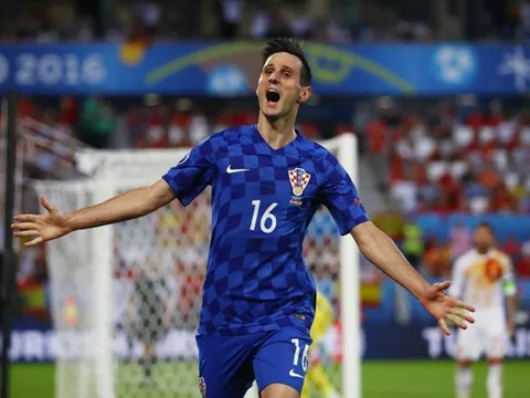 Tiền đạo Croatia bị đuổi về nước: Cái giá cho sự chảnh chọe